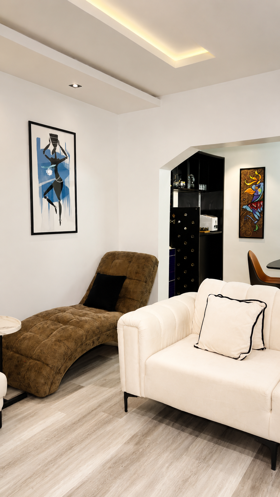 Gold 7 Residence lounge corner with accent seating