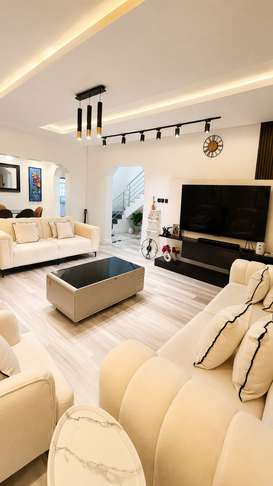 Gold 7 Residence open-plan living and dining area